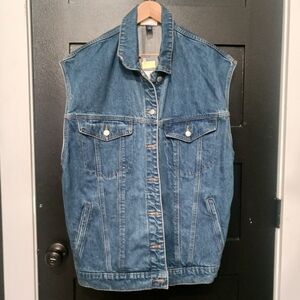 Universal Thread Men's Medium Wash Blue Denim Button-Up Vest